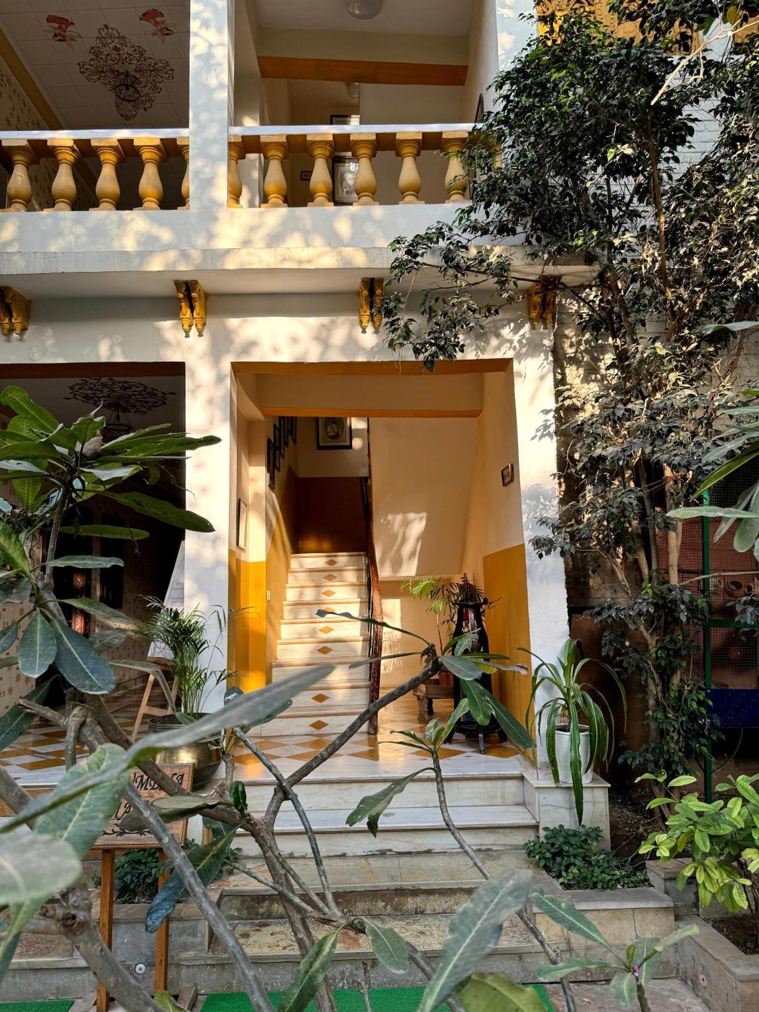 Udai Kothi Hotel Udaipur Bagian luar foto